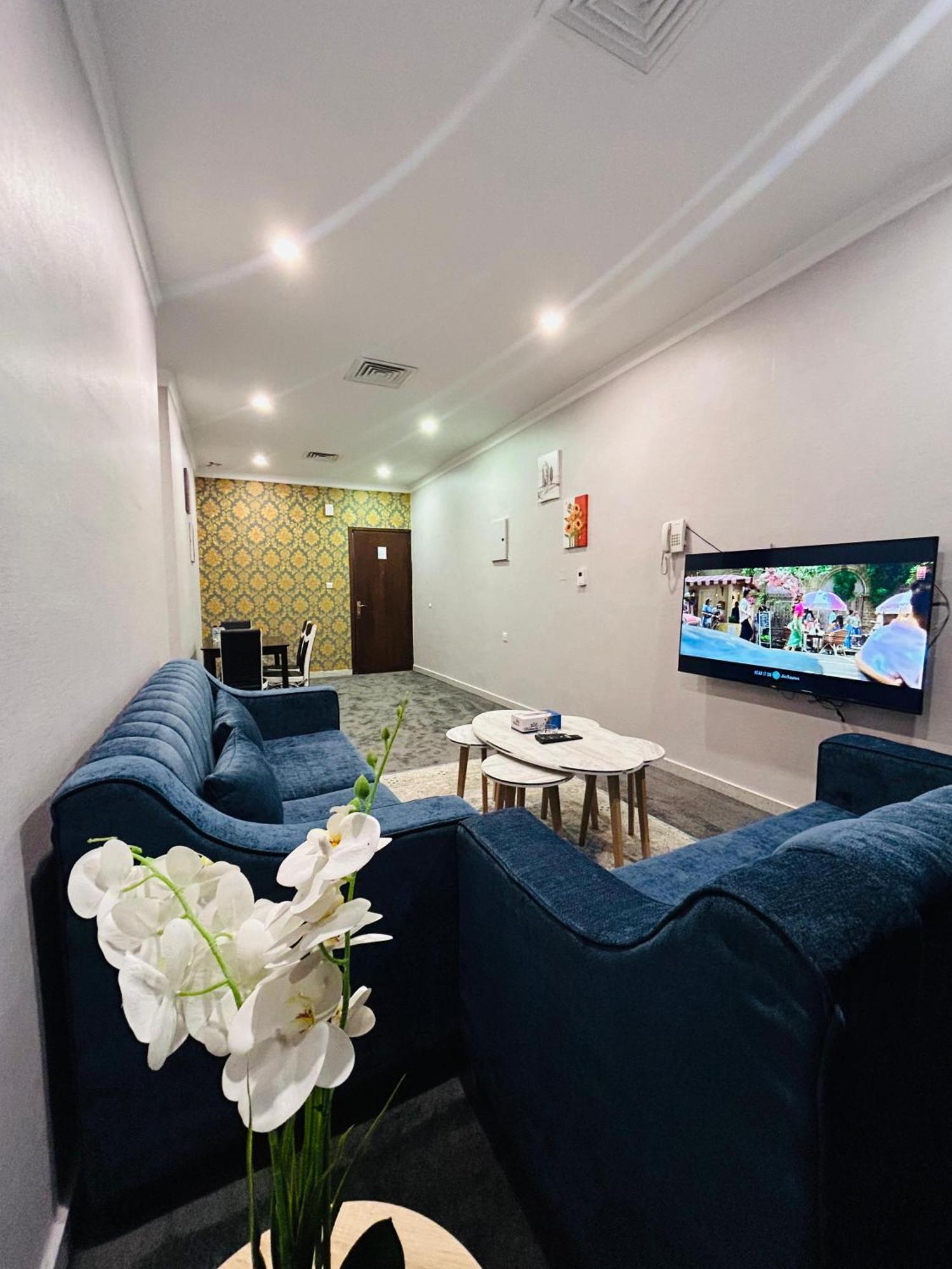 De Iris Regency Fahaheel Apartment Kuwait City Exterior photo