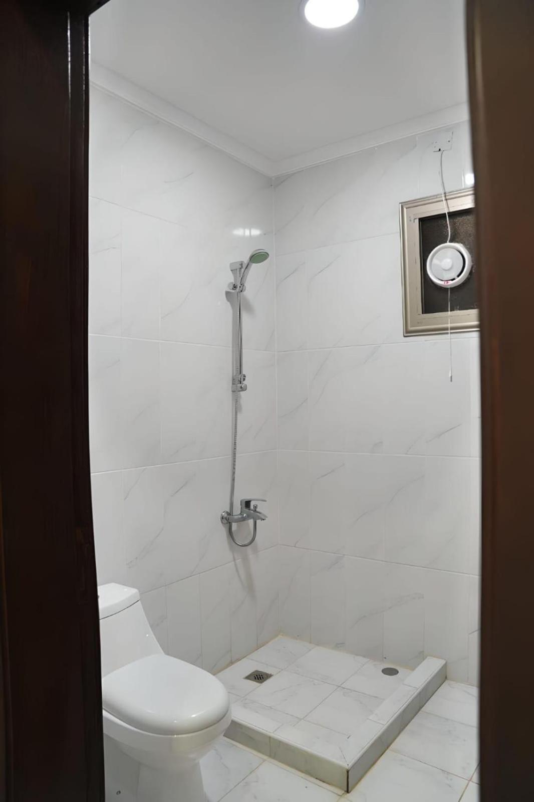 De Iris Regency Fahaheel Apartment Kuwait City Exterior photo